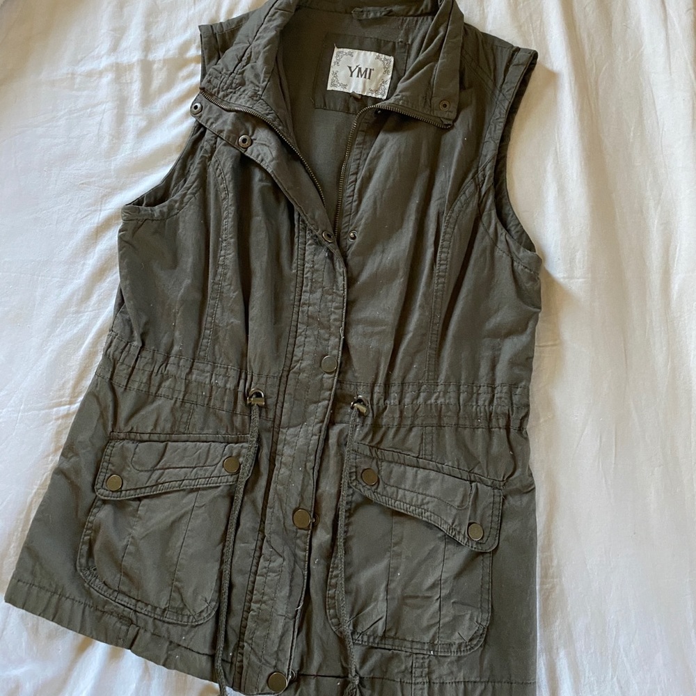 YMI utility vest